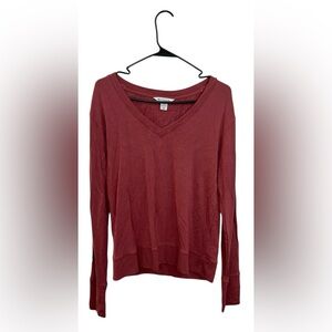 Athleta Red V-Neck Athletic Long Sleeve Top